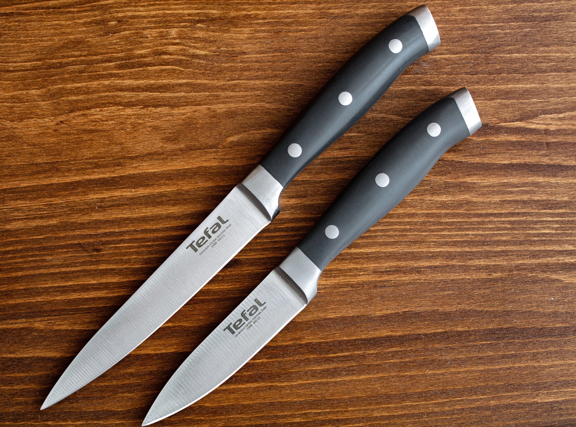 Petty Knife Vs. Paring Knife: A Complete Comparison