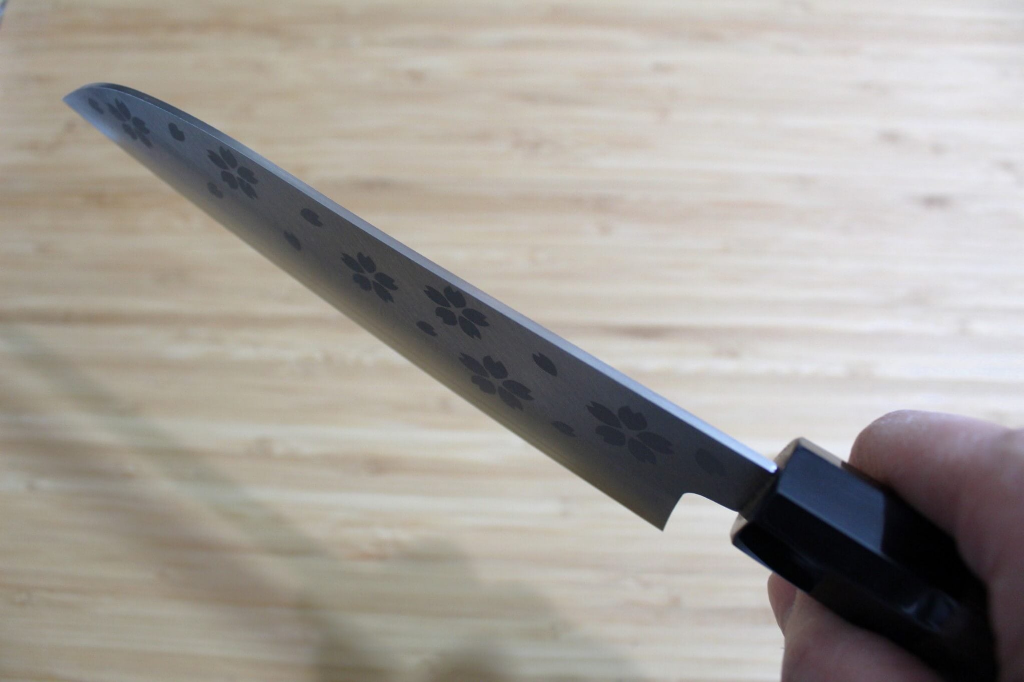 Fujita Marunoko VG-10 Cherry Blossom Santoku with Cypress Handle 180 mm / 7.0"