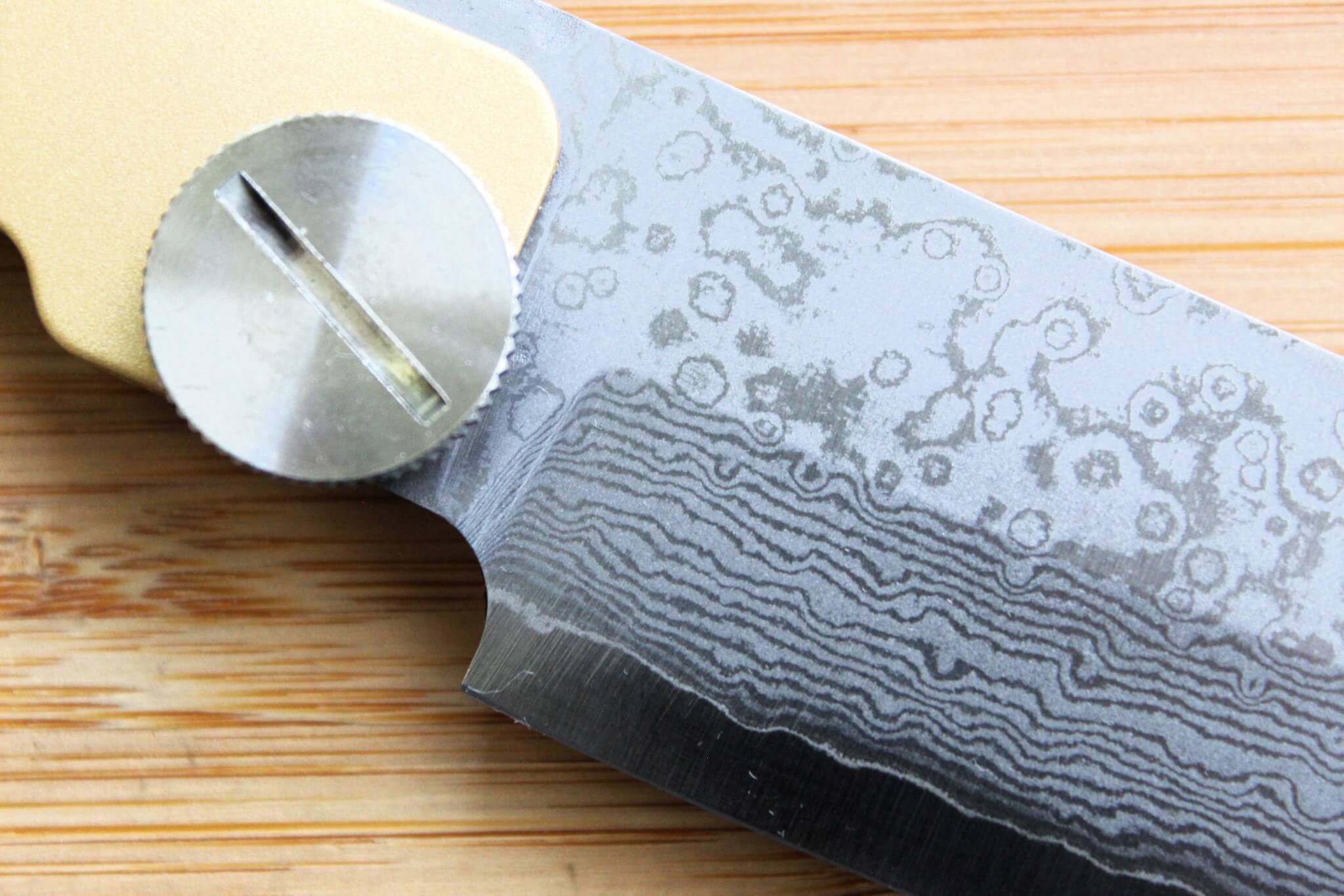 Higonokami VG10 Damascus Folding Knife - Brass Handle | Nagao Kanekoma