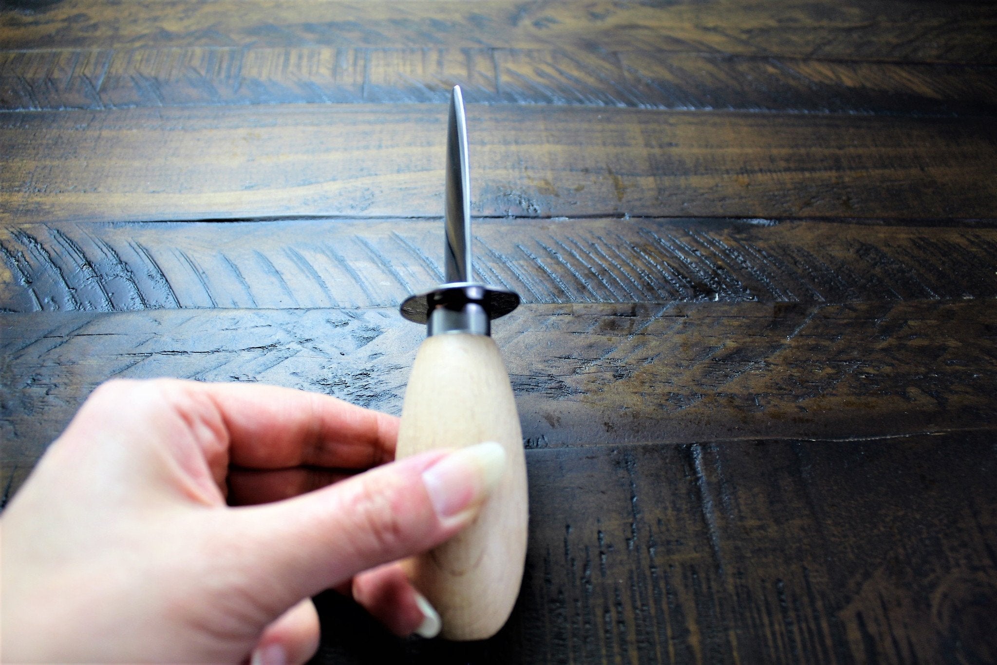 Accessories - Oyster Shucker / Opener With Wooden Handle