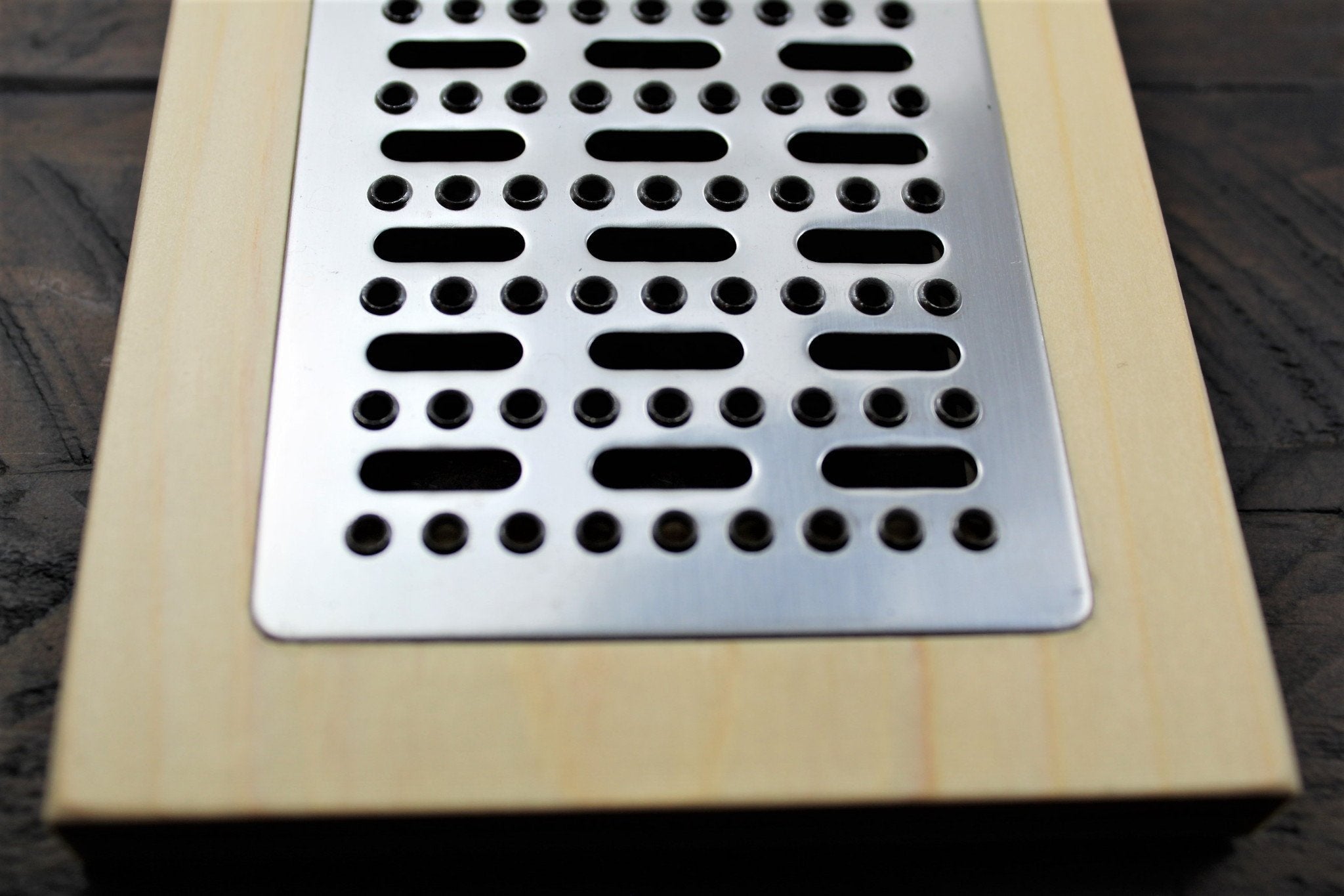 Accessories - Stainless Steel Japanese Grater / Oroshigane With Wooden Frame & Rock Salt