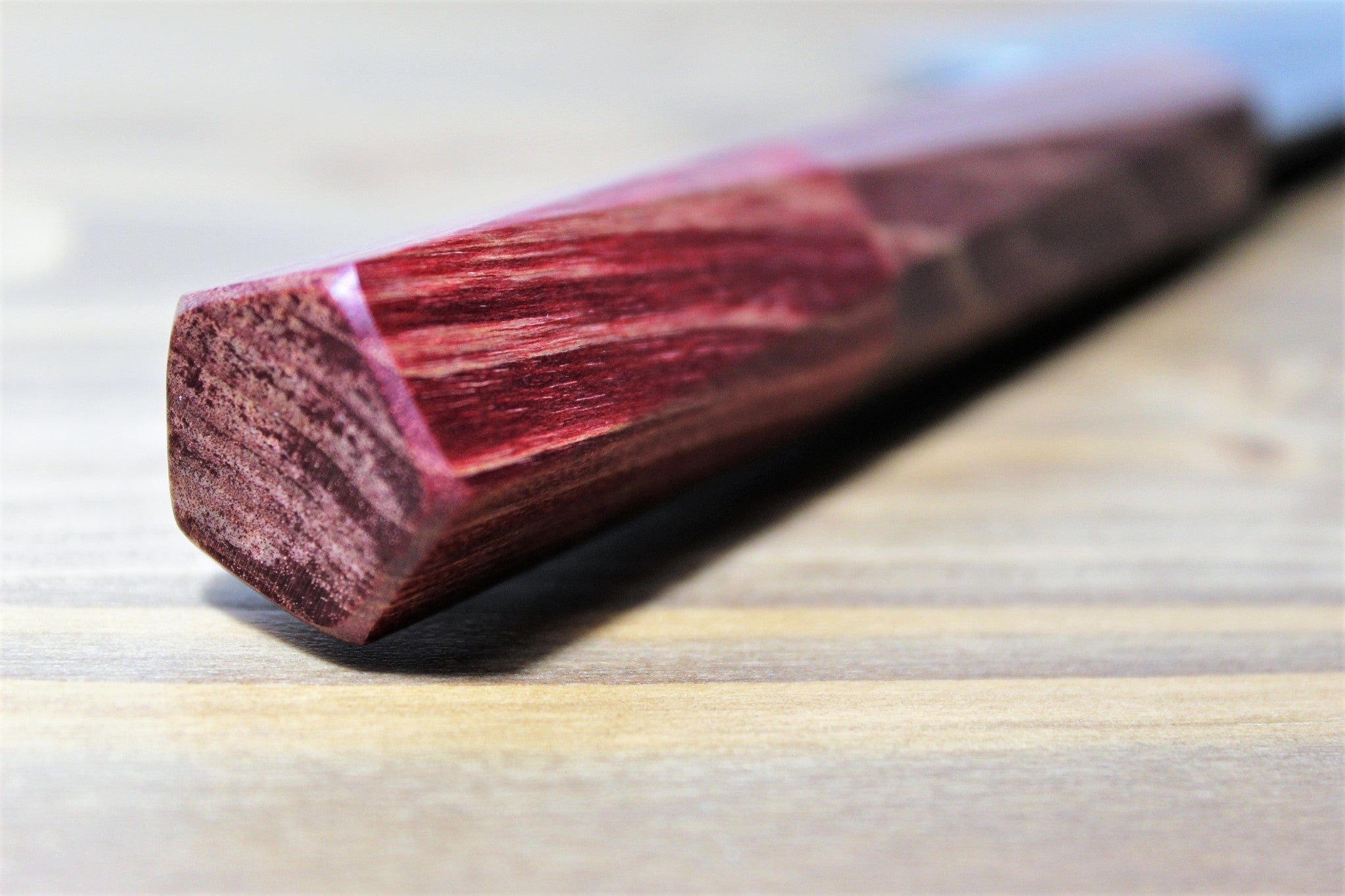 Kitchen Knives - Isamitsu Shirogami #1 / White Steel #1 Santoku 180 Mm / 7.0" Red Handle