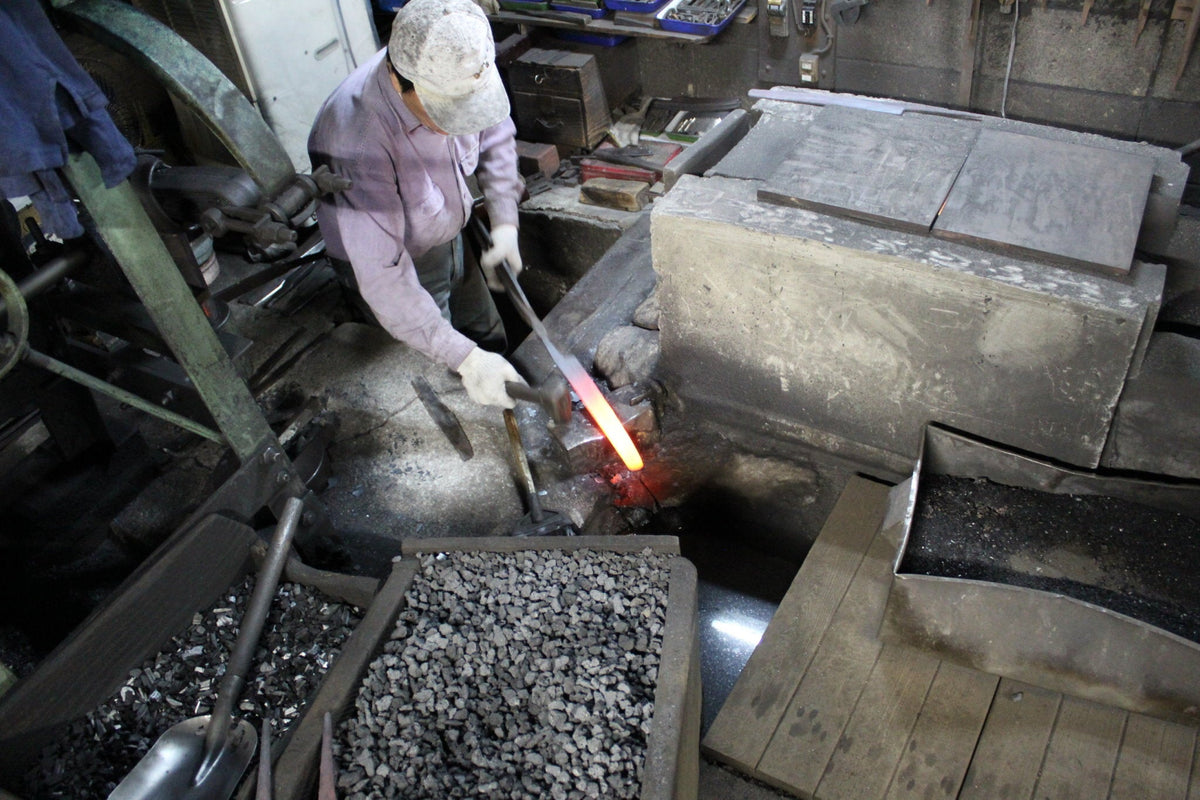 The Ultimate Guide to Japanese Knife Steels: From White Steel to Powdered Alloys