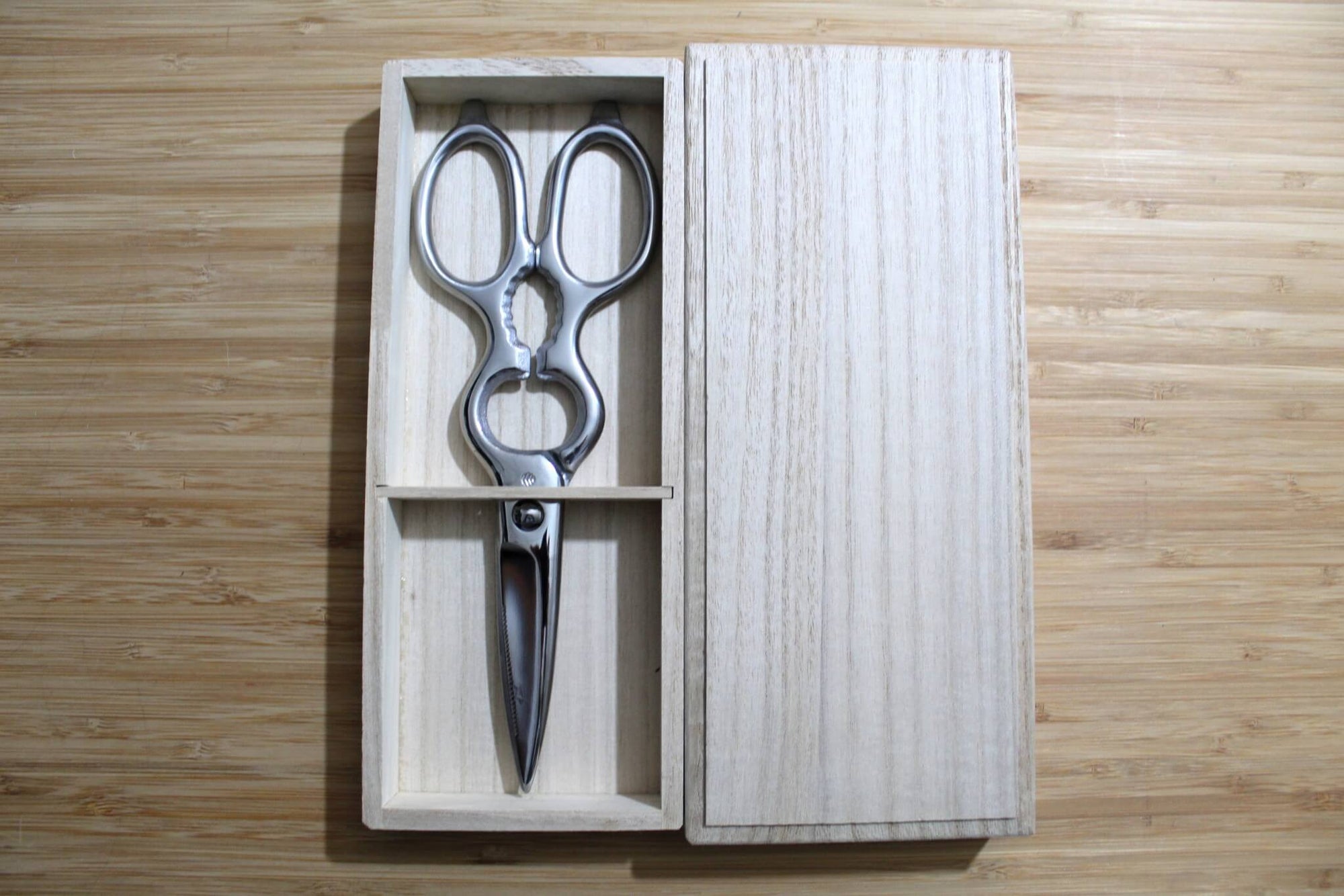 Forged Kitchen Scissors with Paulownia Box