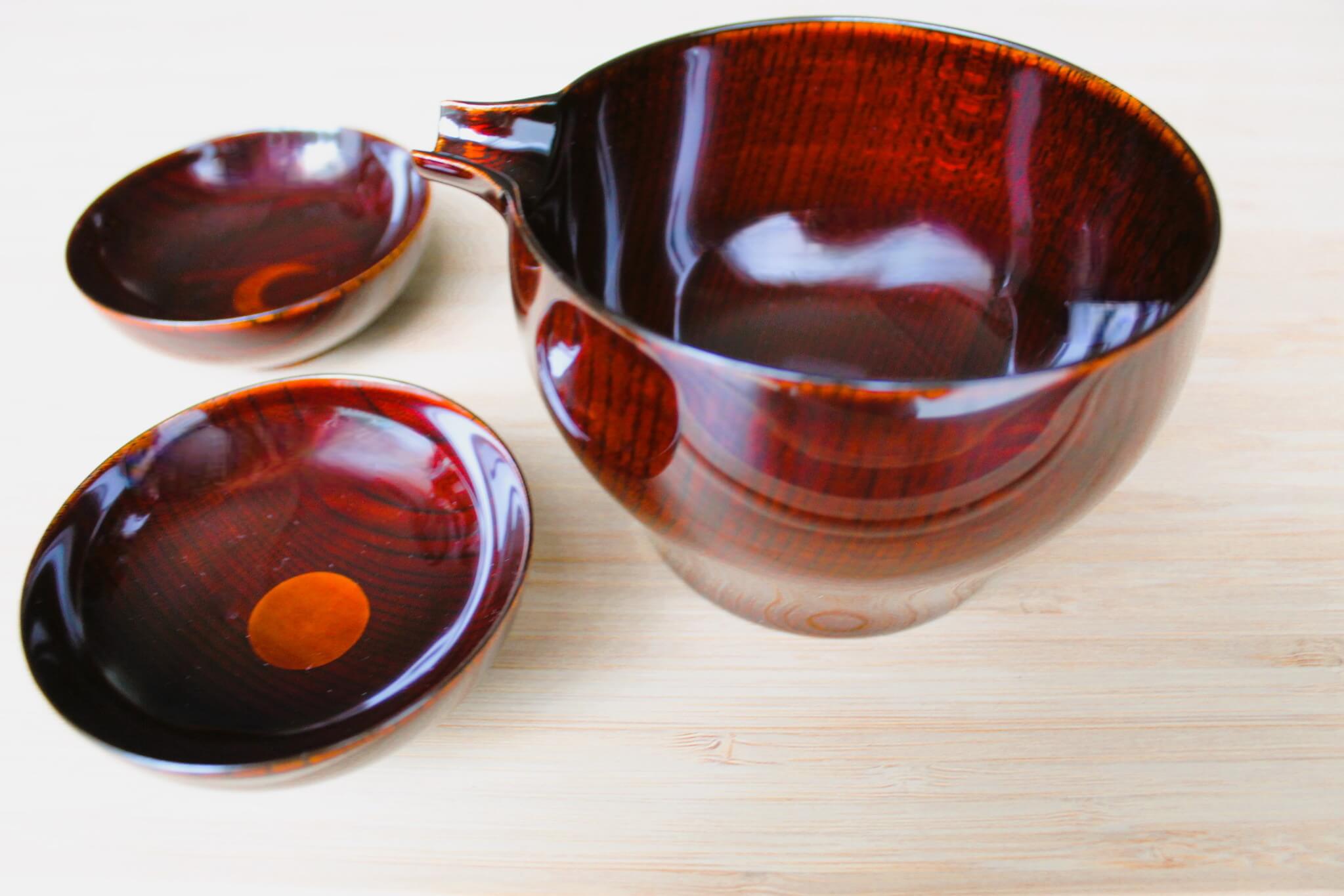 Elegant Lacquered Katakuchi & Sake Cup Set