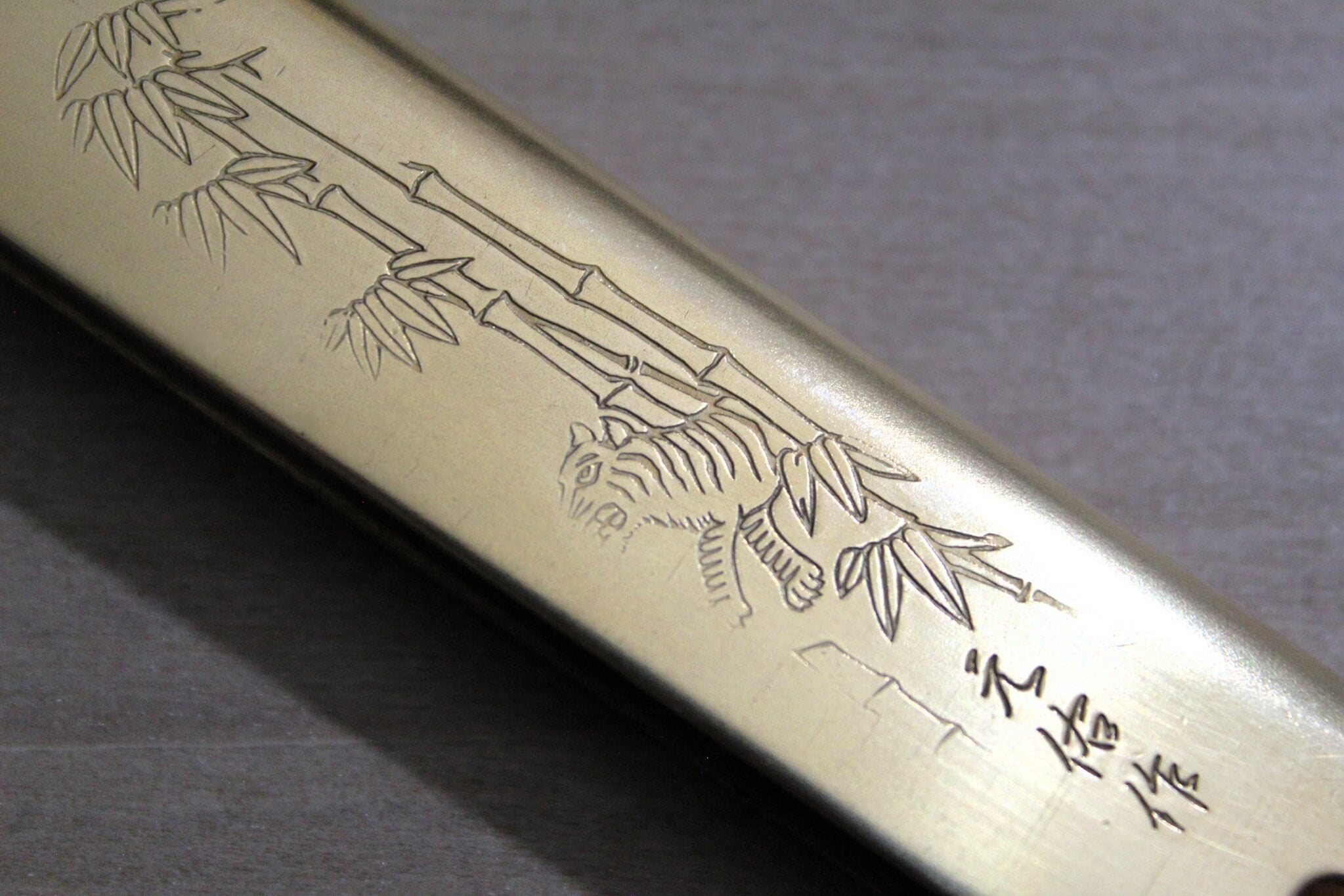 Higonokami Damascus Aoniko (Blue Steel #2) Tiger and Bamboo