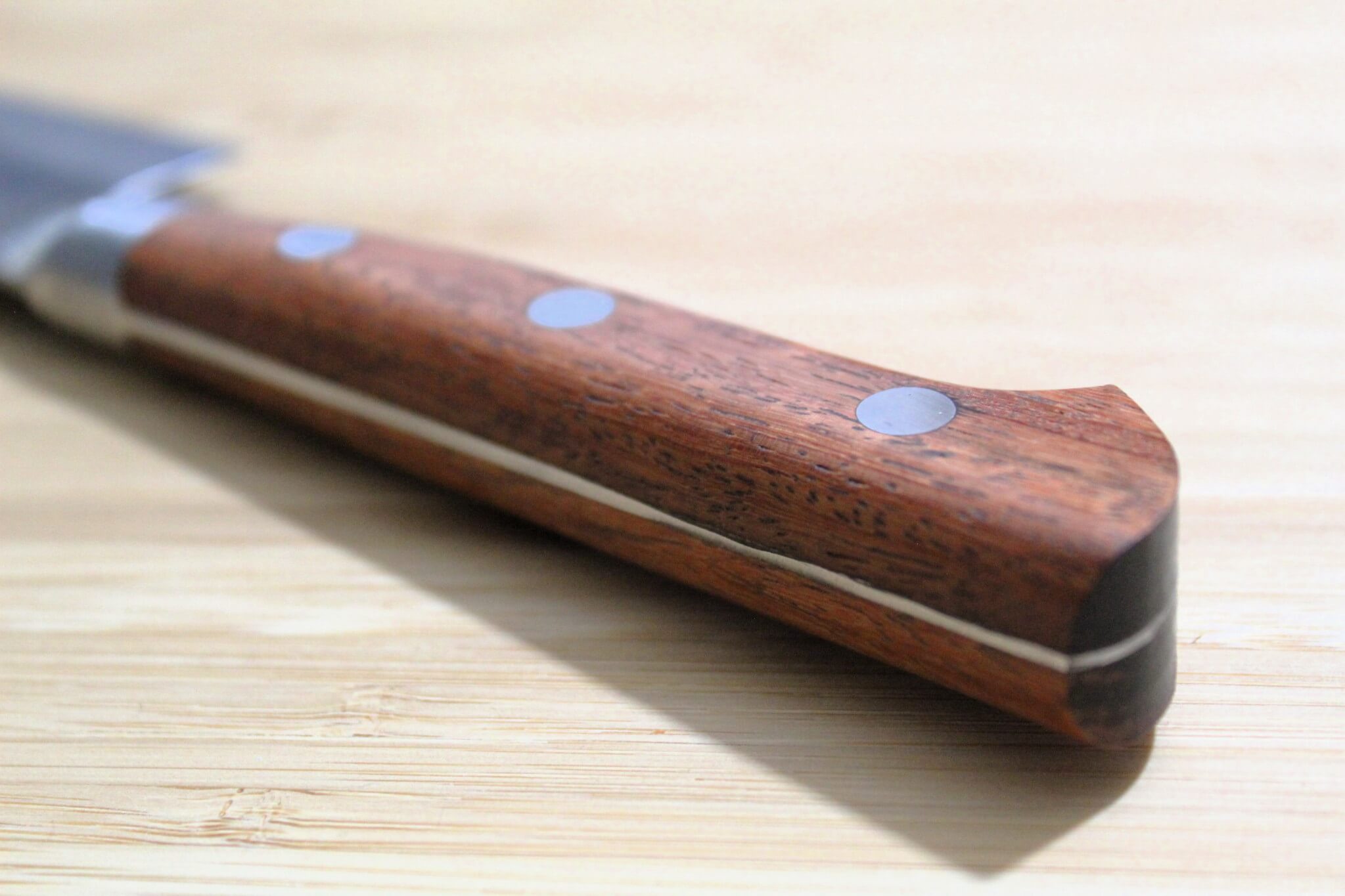 Isamitsu Shirogami #1 / White Steel #1 Santoku 180 mm / 7.0" Maple Handle