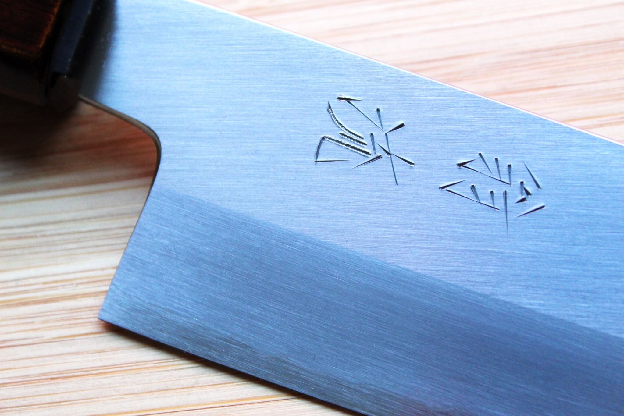 OUL Kijiro Ginsan Santoku 180 mm / 7.1" Urushi Handle