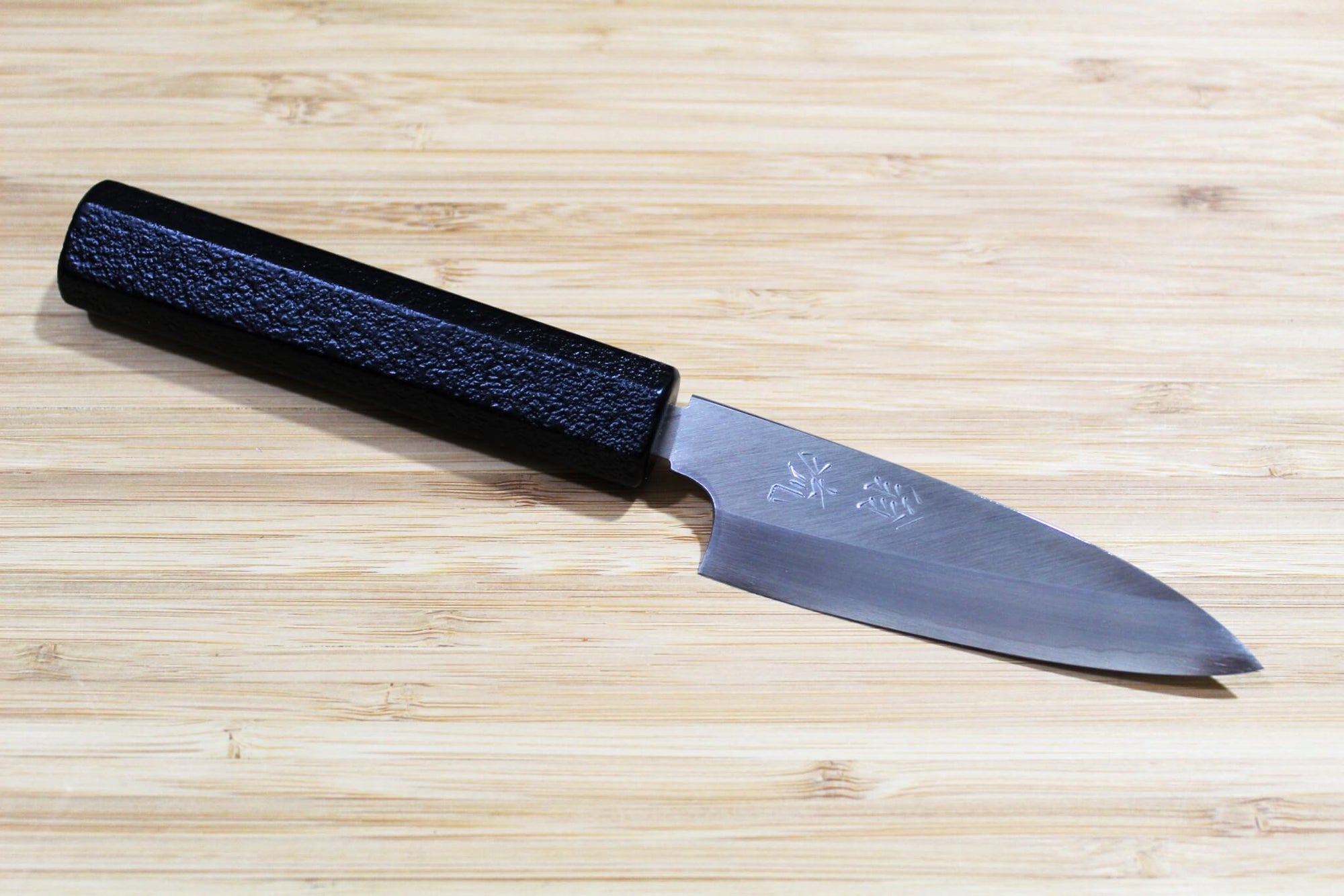 OUL Ginsan Paring 90 mm / 3.5" Black Makiji Urushi Handle