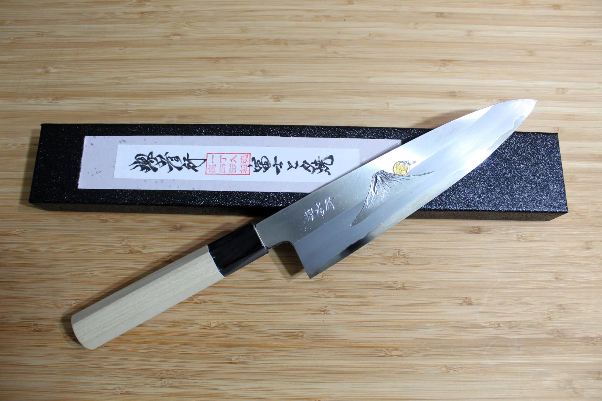 Sakai Takayuki Aoniko Gyuto 210 mm (8.2") - Mt. Fuji and Sunset Hand Engraving