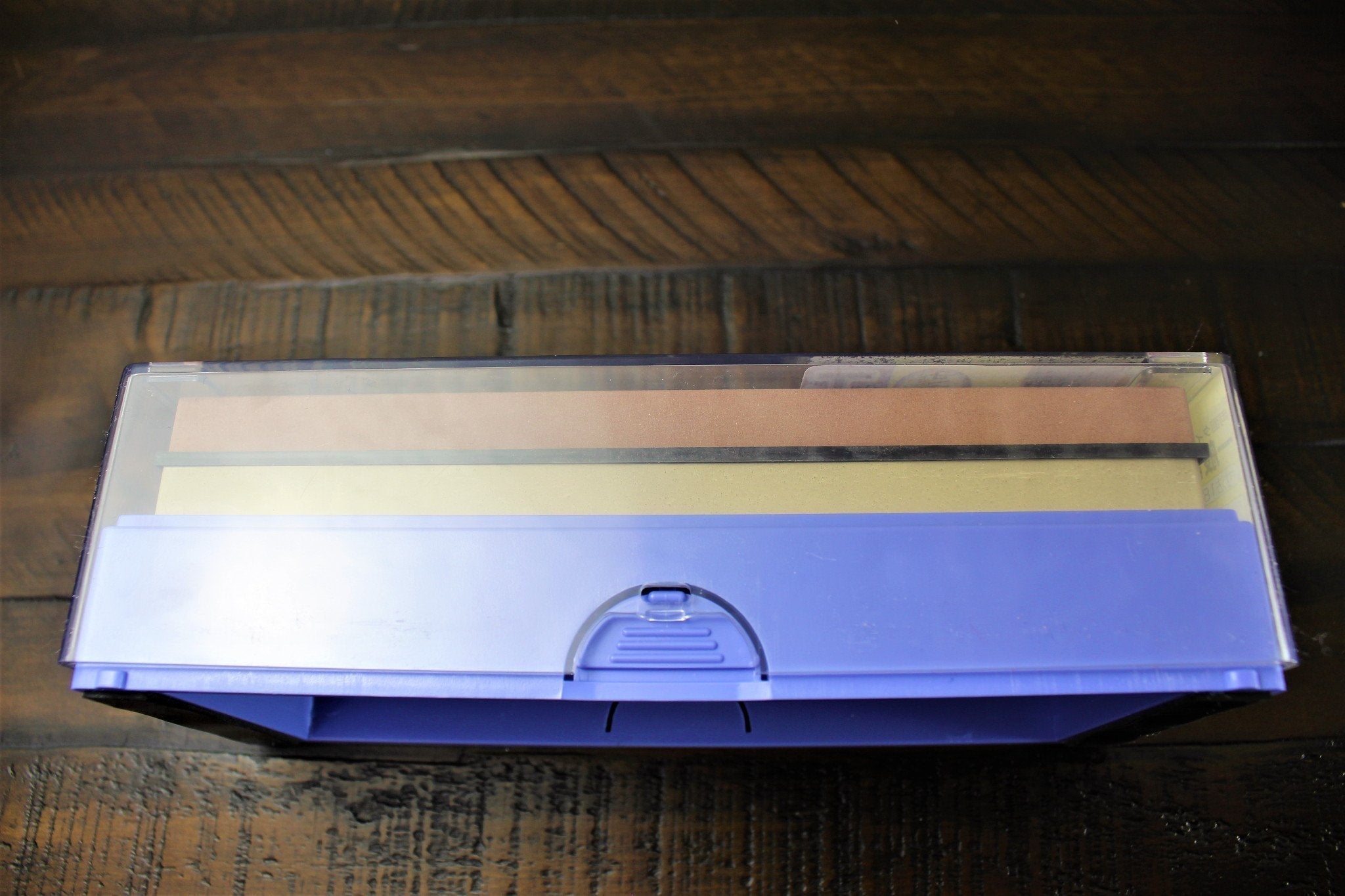Double sided Japanese Whetstone (Toishi) with Base - Combination Grit 800 and 6000-Hasu-Seizo