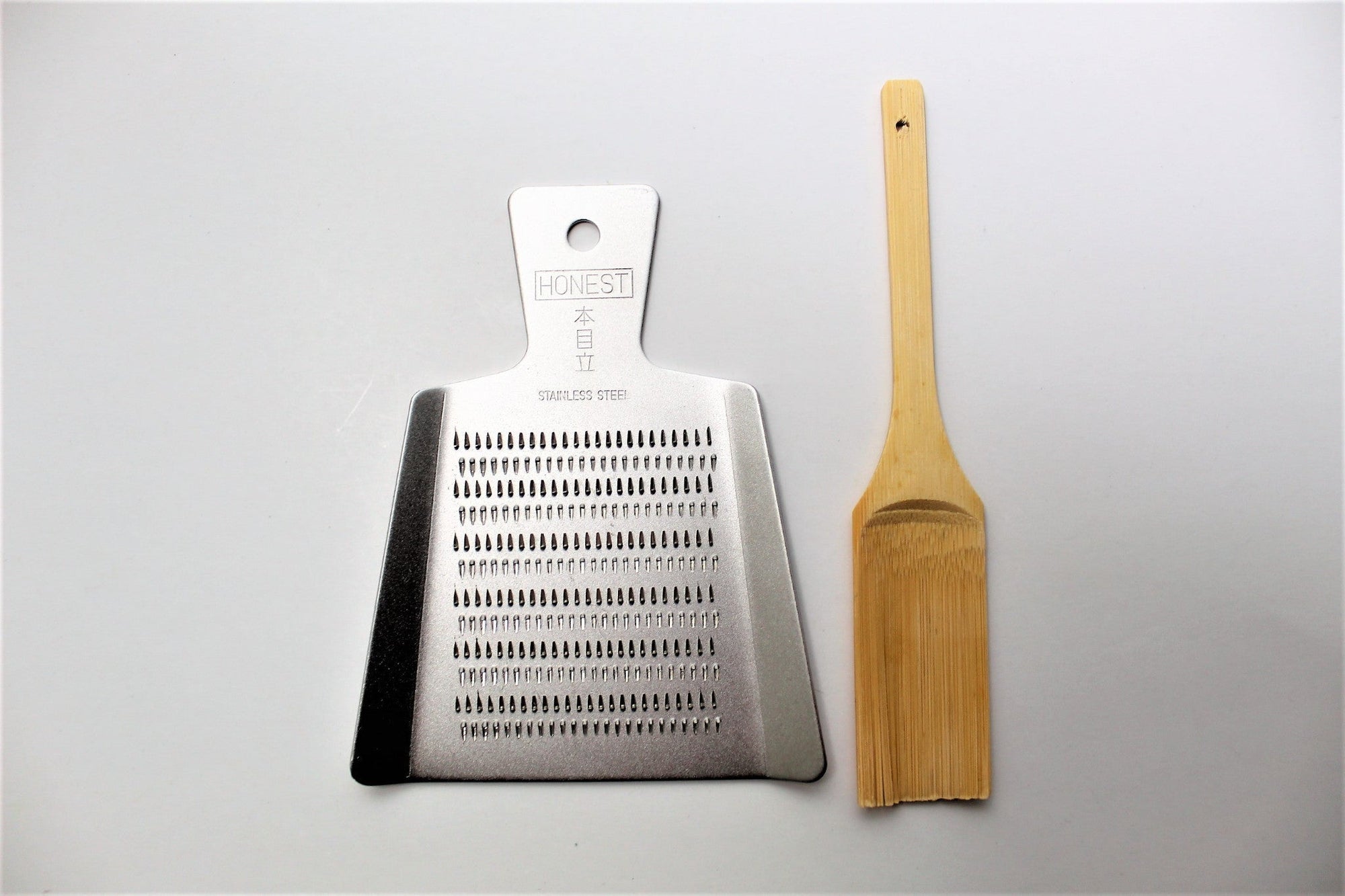 Accessories - Stainless Steel Japanese Grater / Oroshigane Mini With Bamboo Brush