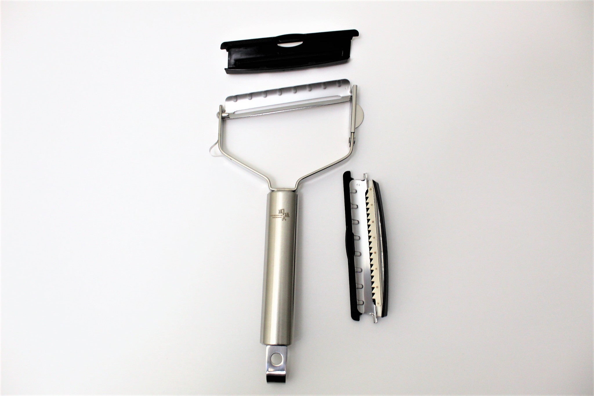 Food Peelers & Corers - Kai Seki Magoroku Wide Stainless Steel Peeler (Slice & Julienne Set) DH-3301