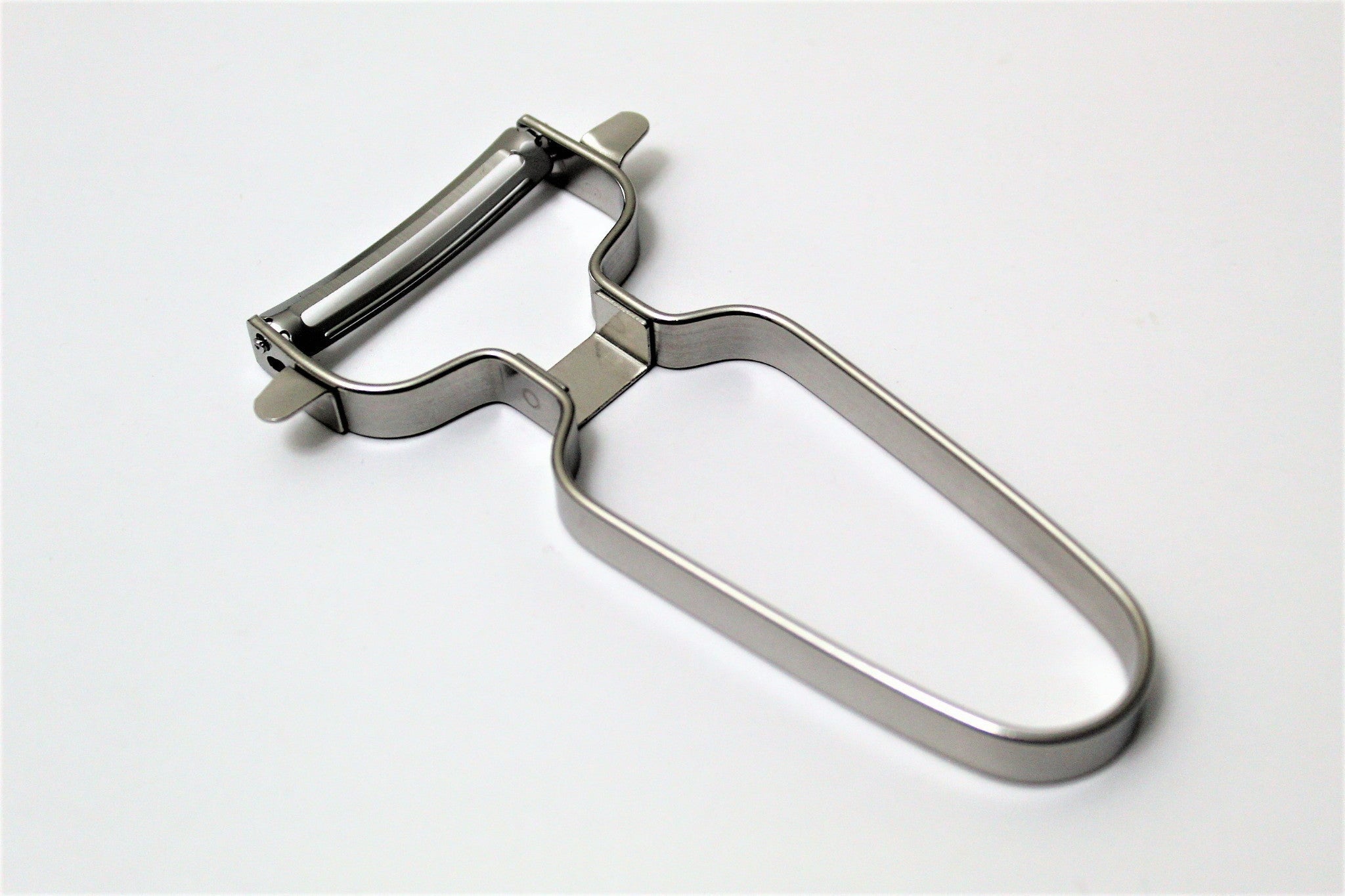 Food Peelers & Corers - Stainless Steel Curved Peeler ACP-695