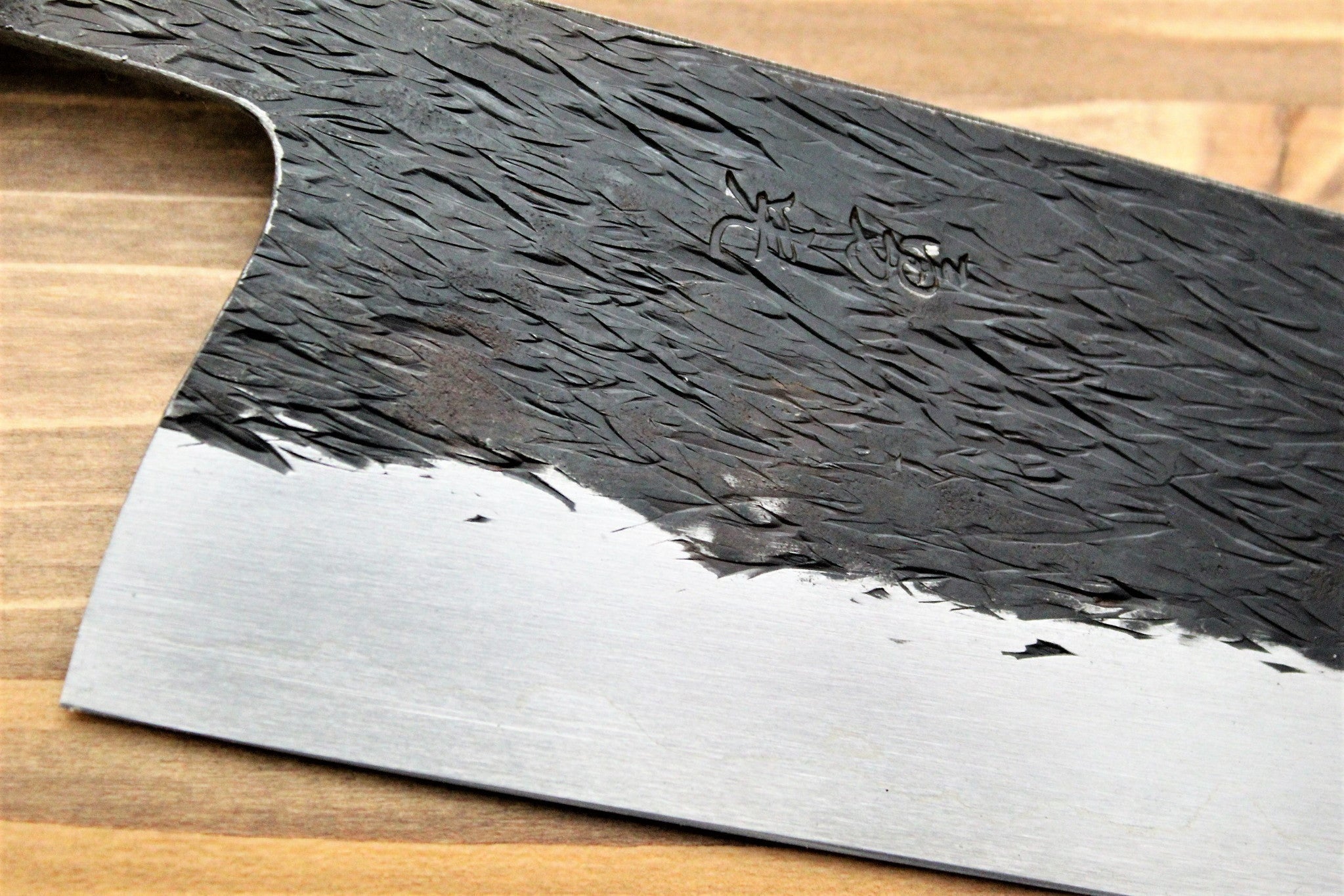 Kitchen Knives - Isamitsu Shirogami #1 / White Steel #1 Santoku 180 Mm / 7.0" Red Handle