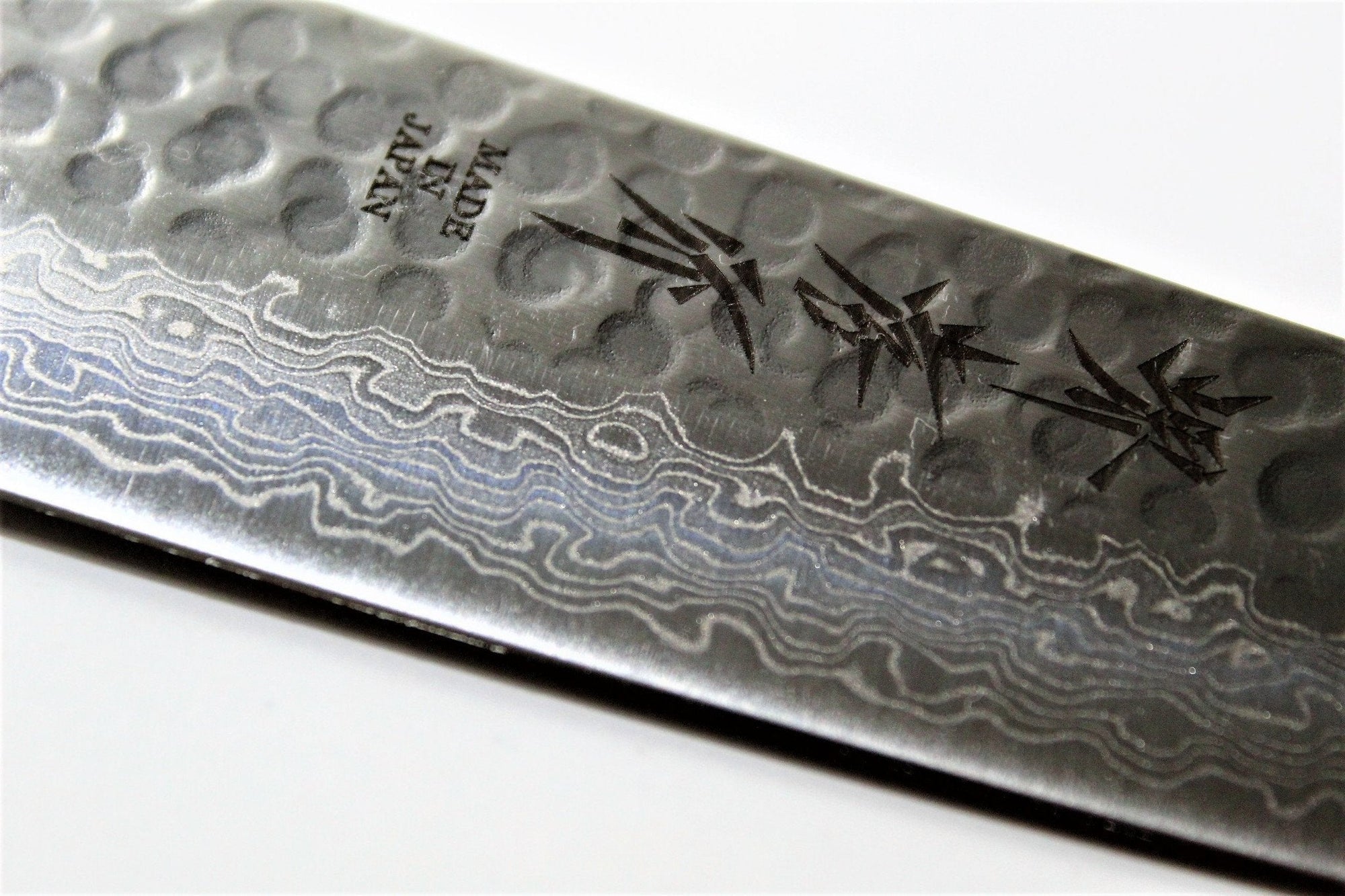 https://hasuseizo.com/cdn/shop/files/kitchen-knives-petty-knife-150mm-5-9-damascus-45-layer-japanese-black-persimmon-handle-hasu-seizo-exclusive-special-edition-2_242641ac-8ff2-43ee-9bcd-9905d868272f_2000x.jpg?v=1698702164