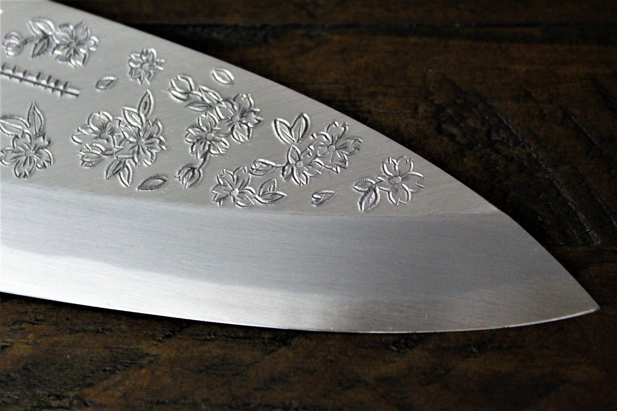 Kitchen Knives - Sakai Takayuki Pre Order Purchase Custom Order Decorative Deba Knife With Buffalo Horn Handle White Steel 210mm (8.3")