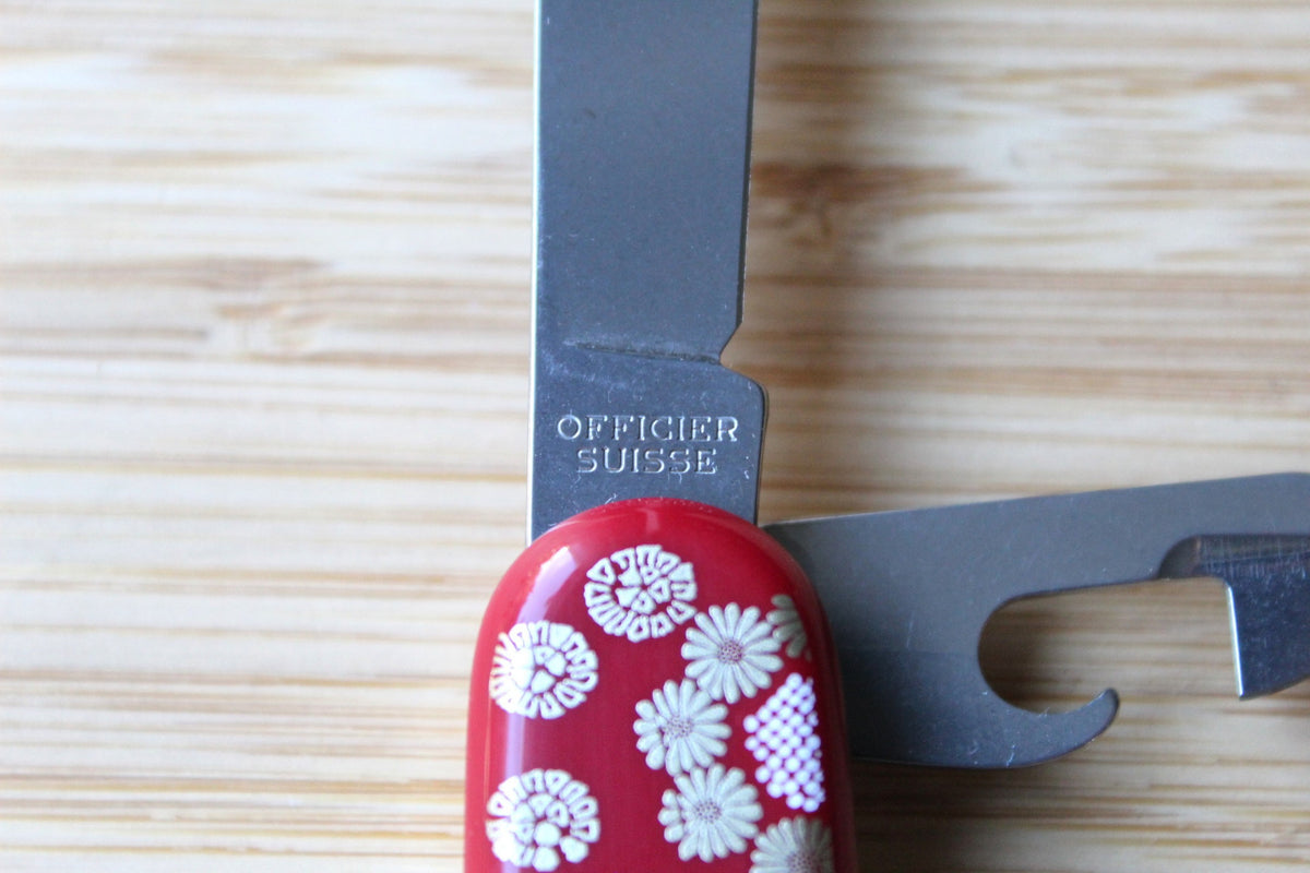 Victorinox Climber 91mm Swiss Army Knife blade engraving.